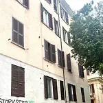 Colosseum Star Guest House