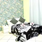 Colosseum Star Guest House